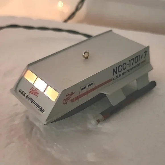 Galileo Shuttlecraft. Hallmark Keepsake Ornament with Lights and Voice. Vintage - Picture 6 of 9